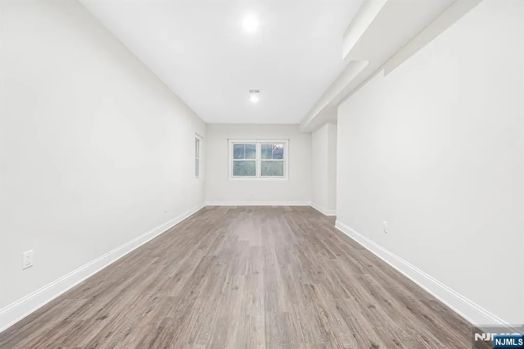 18 Birdie Lane Boonton Town NJ 07005