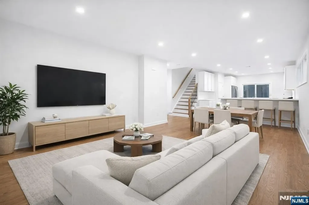 18 Birdie Lane Boonton Town NJ 07005