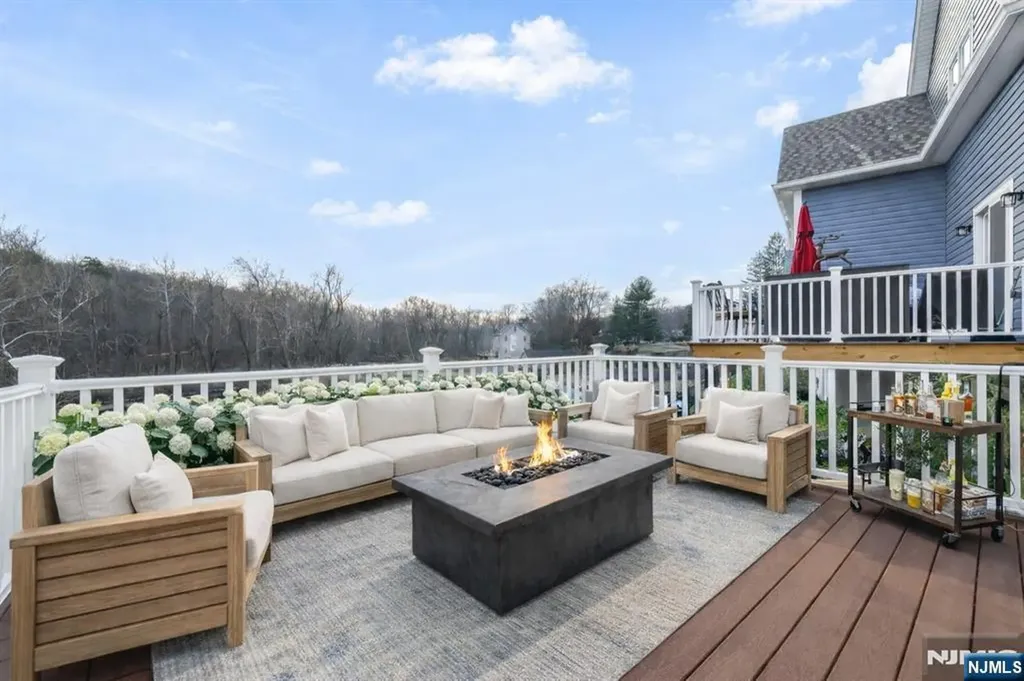 18 Birdie Lane Boonton Town NJ 07005