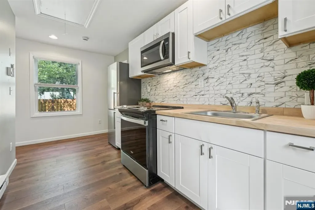 57 Riverlawn Drive Wayne NJ 07470