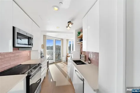 600 Harbor Boulevard Weehawken NJ 07086