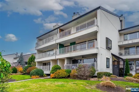 1225 River Road Edgewater NJ 07020