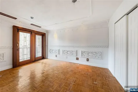 1225 River Road Edgewater NJ 07020