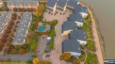 1225 River Road Edgewater NJ 07020