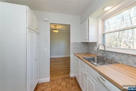 43 Conforti West Orange NJ 07052