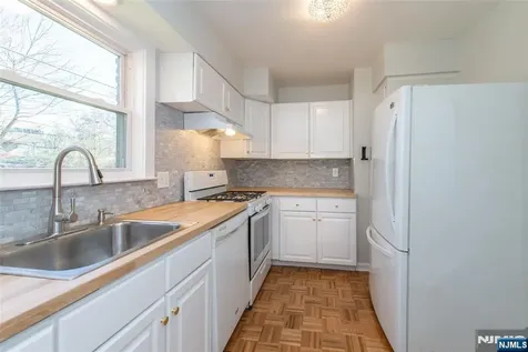 43 Conforti West Orange NJ 07052