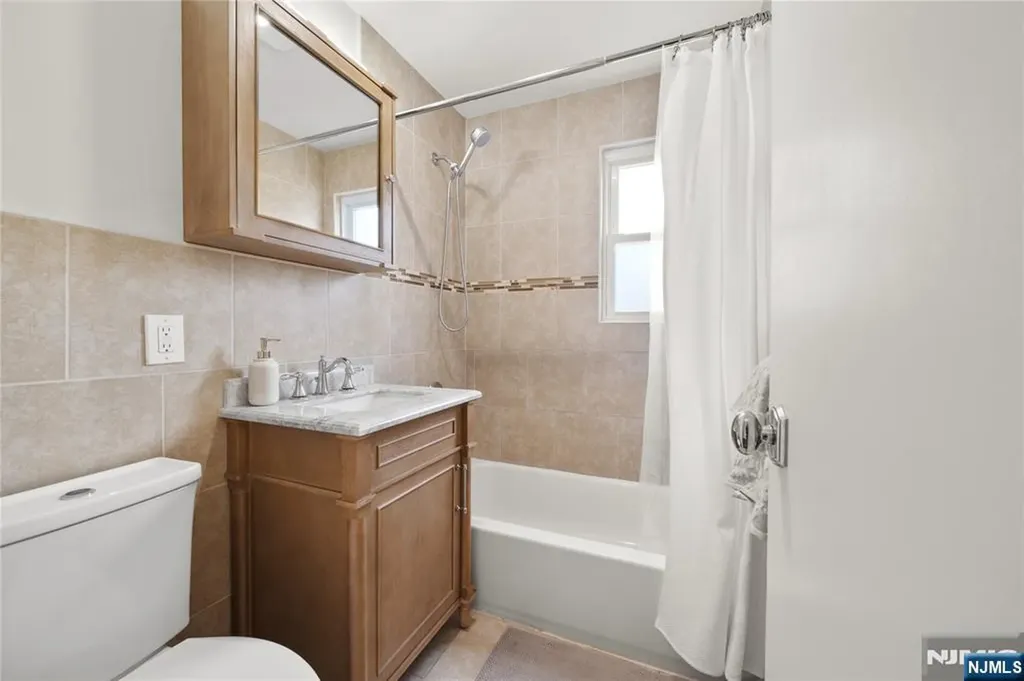 40 Bryant Avenue Bloomfield NJ 07003