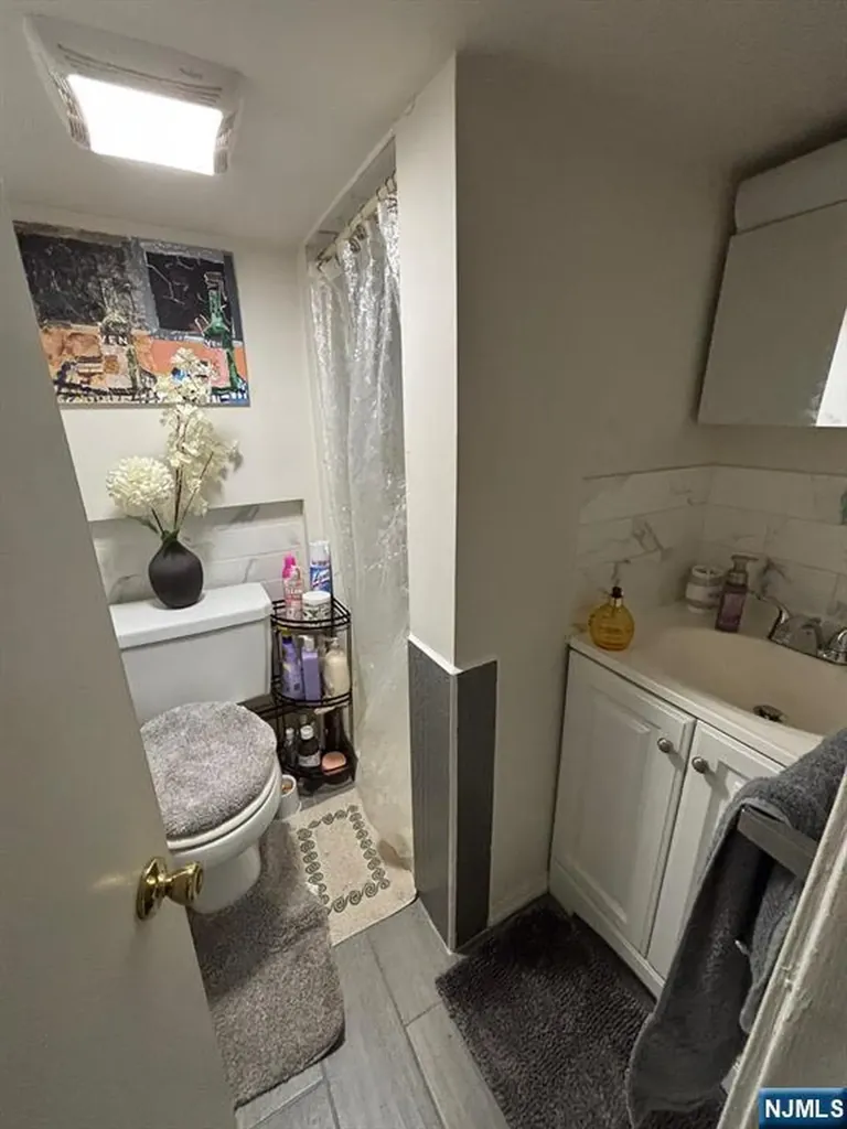 401 Cortlandt Street Belleville NJ 07109