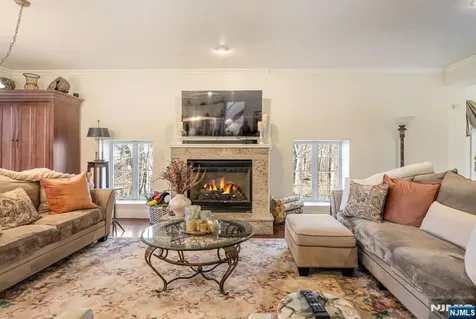 500 Blue Hill Terrace Franklin Lakes NJ 07417