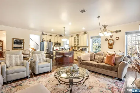 500 Blue Hill Terrace Franklin Lakes NJ 07417