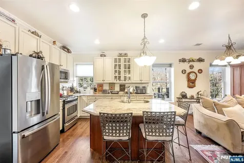 500 Blue Hill Terrace Franklin Lakes NJ 07417