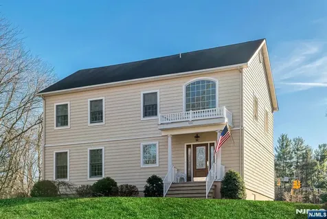 500 Blue Hill Terrace Franklin Lakes NJ 07417