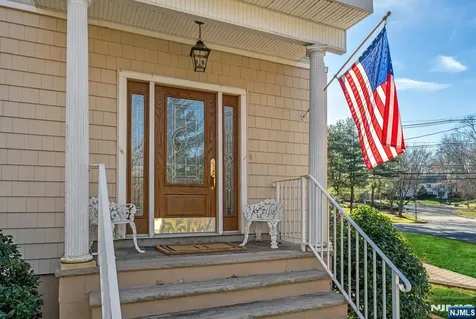 500 Blue Hill Terrace Franklin Lakes NJ 07417