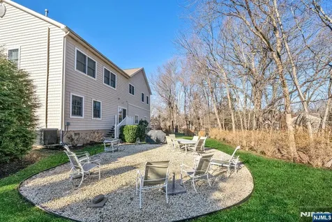 500 Blue Hill Terrace Franklin Lakes NJ 07417