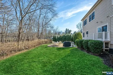 500 Blue Hill Terrace Franklin Lakes NJ 07417