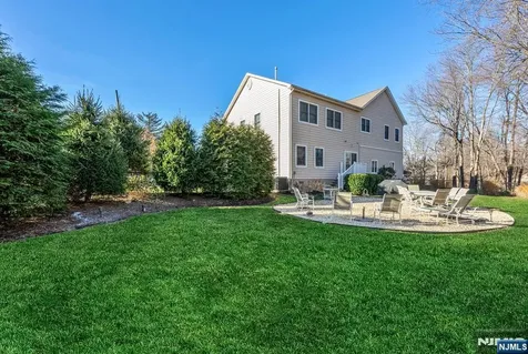 500 Blue Hill Terrace Franklin Lakes NJ 07417