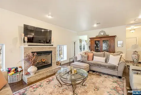 500 Blue Hill Terrace Franklin Lakes NJ 07417