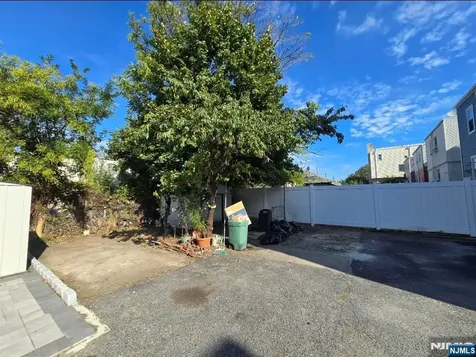 251 Highland Avenue Kearny NJ 07032