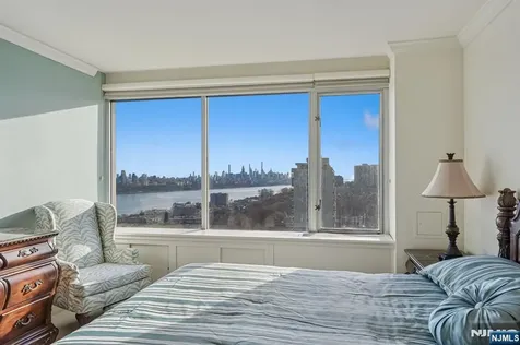 5 Horizon Road Fort Lee NJ 07024