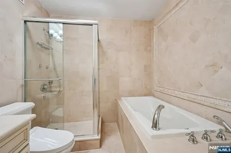 5 Horizon Road Fort Lee NJ 07024