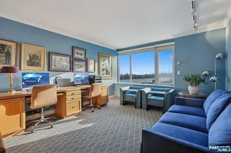 5 Horizon Road Fort Lee NJ 07024