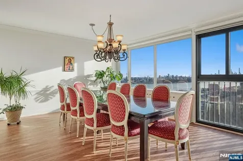 5 Horizon Road Fort Lee NJ 07024
