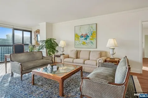 5 Horizon Road Fort Lee NJ 07024