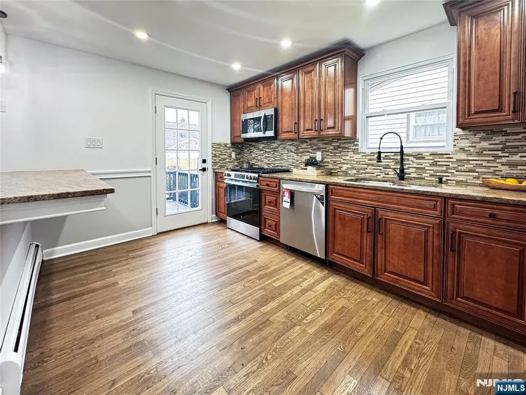 47 Elston Street Bloomfield NJ 07003