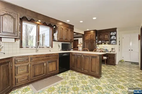 26 Glenwood Road Tenafly NJ 07670