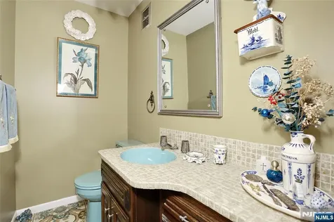 26 Glenwood Road Tenafly NJ 07670