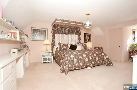 26 Glenwood Road Tenafly NJ 07670