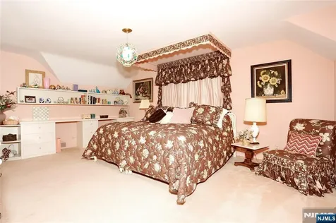 26 Glenwood Road Tenafly NJ 07670