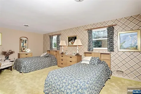 26 Glenwood Road Tenafly NJ 07670
