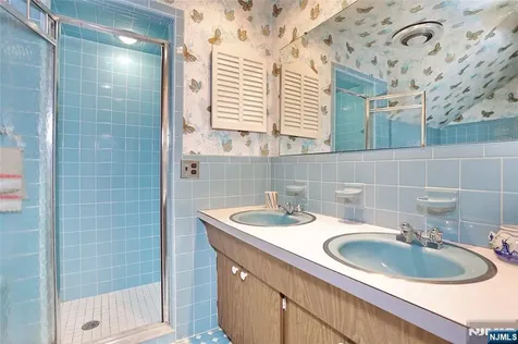 26 Glenwood Road Tenafly NJ 07670