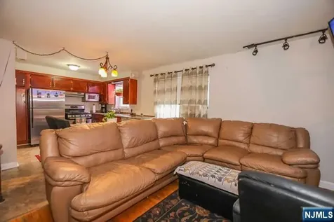 346 Esplanade Hackensack NJ 07601