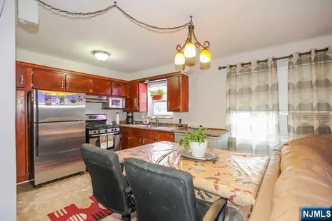 346 Esplanade Hackensack NJ 07601
