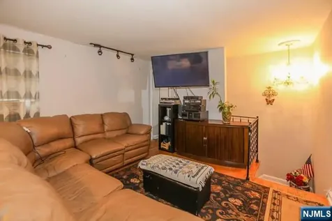 346 Esplanade Hackensack NJ 07601