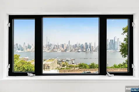 829 Boulevard East Weehawken NJ 07086