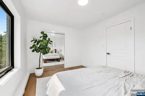 829 Boulevard East Weehawken NJ 07086