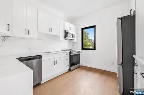 829 Boulevard East Weehawken NJ 07086
