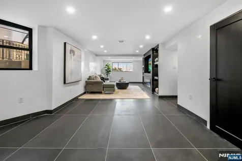 829 Boulevard East Weehawken NJ 07086