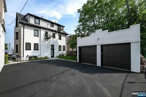 829 Boulevard East Weehawken NJ 07086
