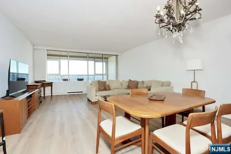 6 Horizon Road Fort Lee NJ 07024
