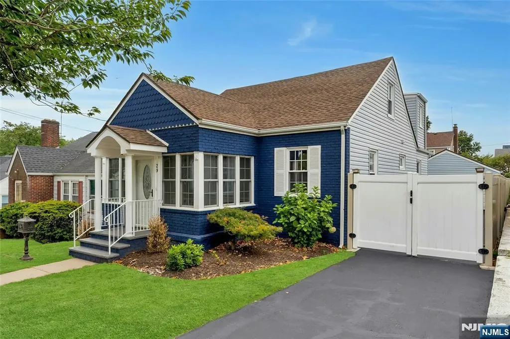 29 Sunset Avenue Belleville NJ 07109