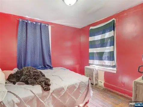 77 Delmar Place Irvington NJ 07111