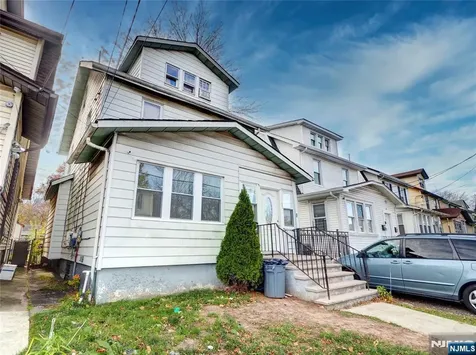 77 Delmar Place Irvington NJ 07111