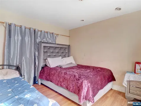 77 Delmar Place Irvington NJ 07111