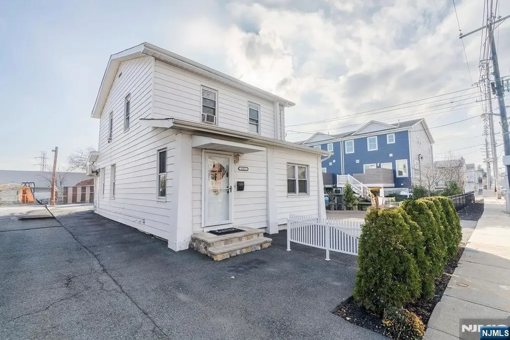 612 Schuyler Avenue North Arlington NJ 07031