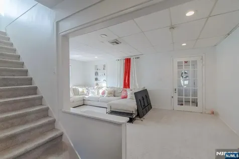 612 Schuyler Avenue North Arlington NJ 07031