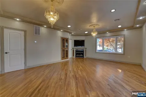 118 14th Street Prospect Park NJ 07508